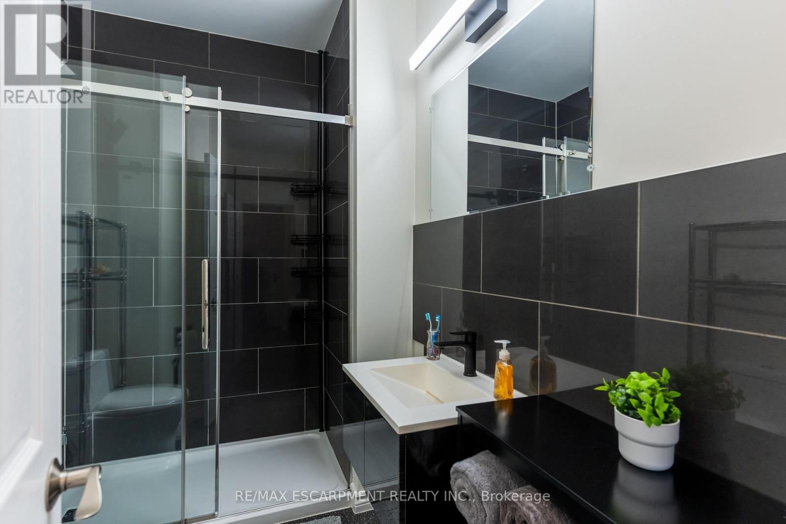 621 ROSSEAU ROAD Image 20