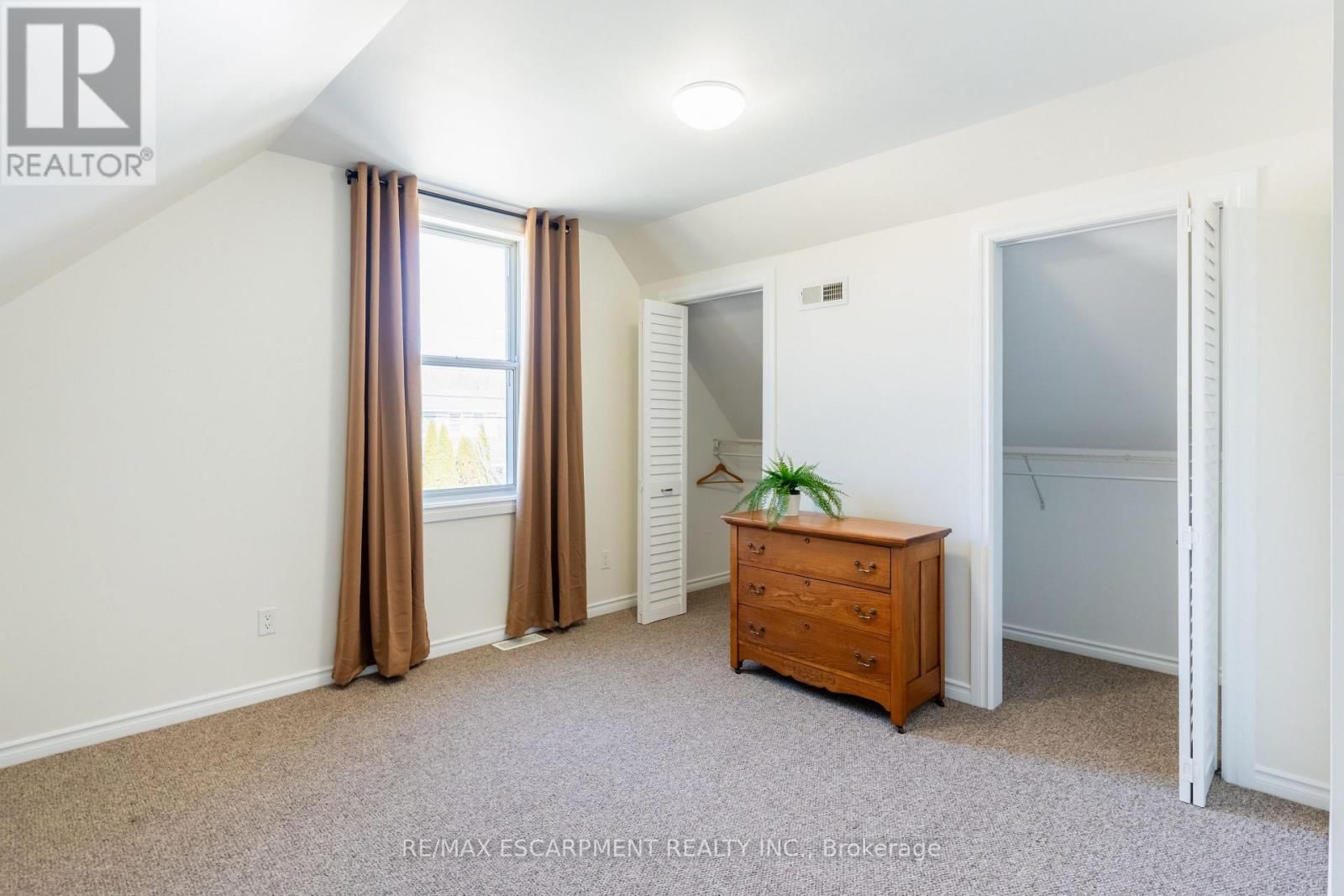 621 ROSSEAU ROAD Image 23