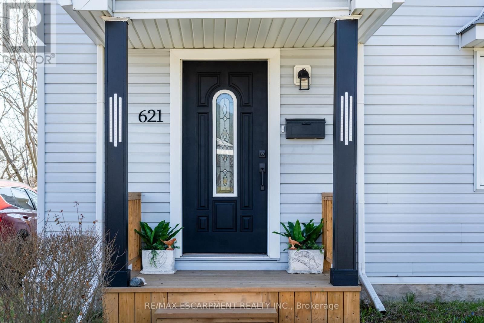 621 ROSSEAU ROAD Image 3