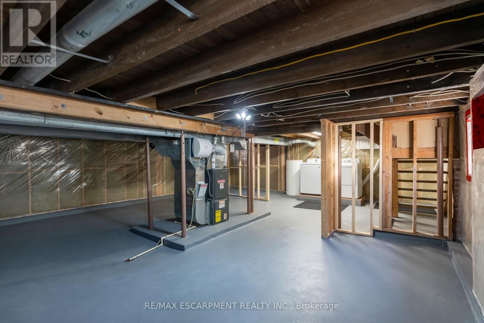 621 ROSSEAU ROAD Image 33