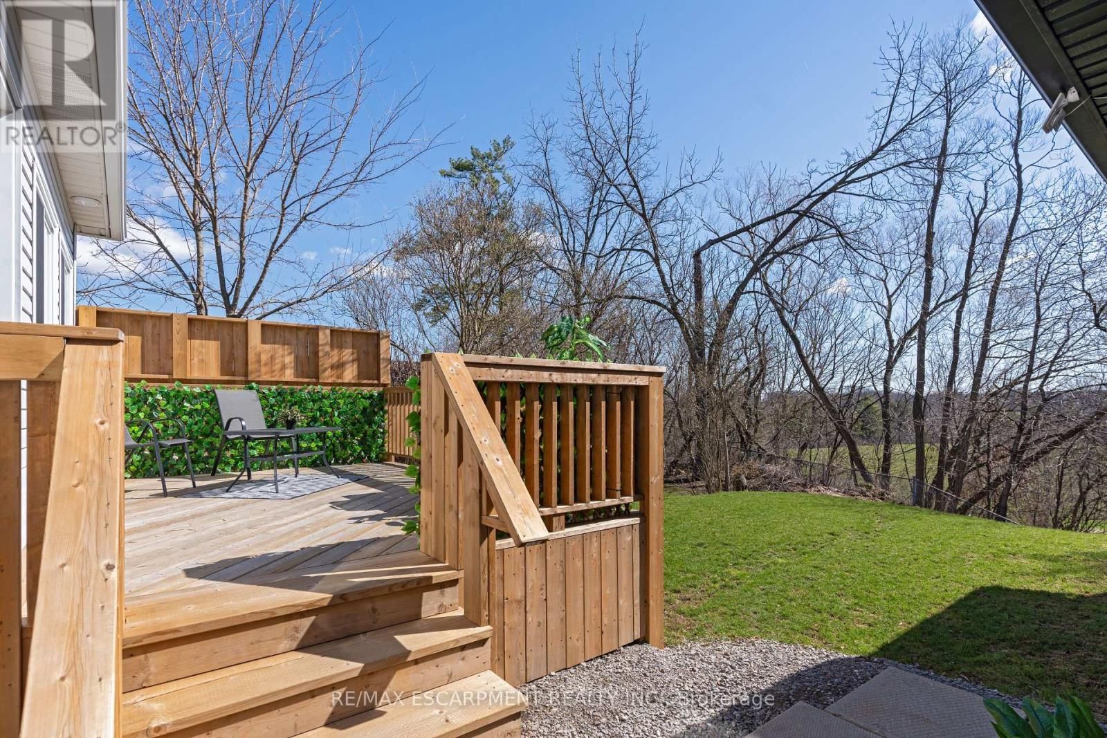 621 ROSSEAU ROAD Image 37