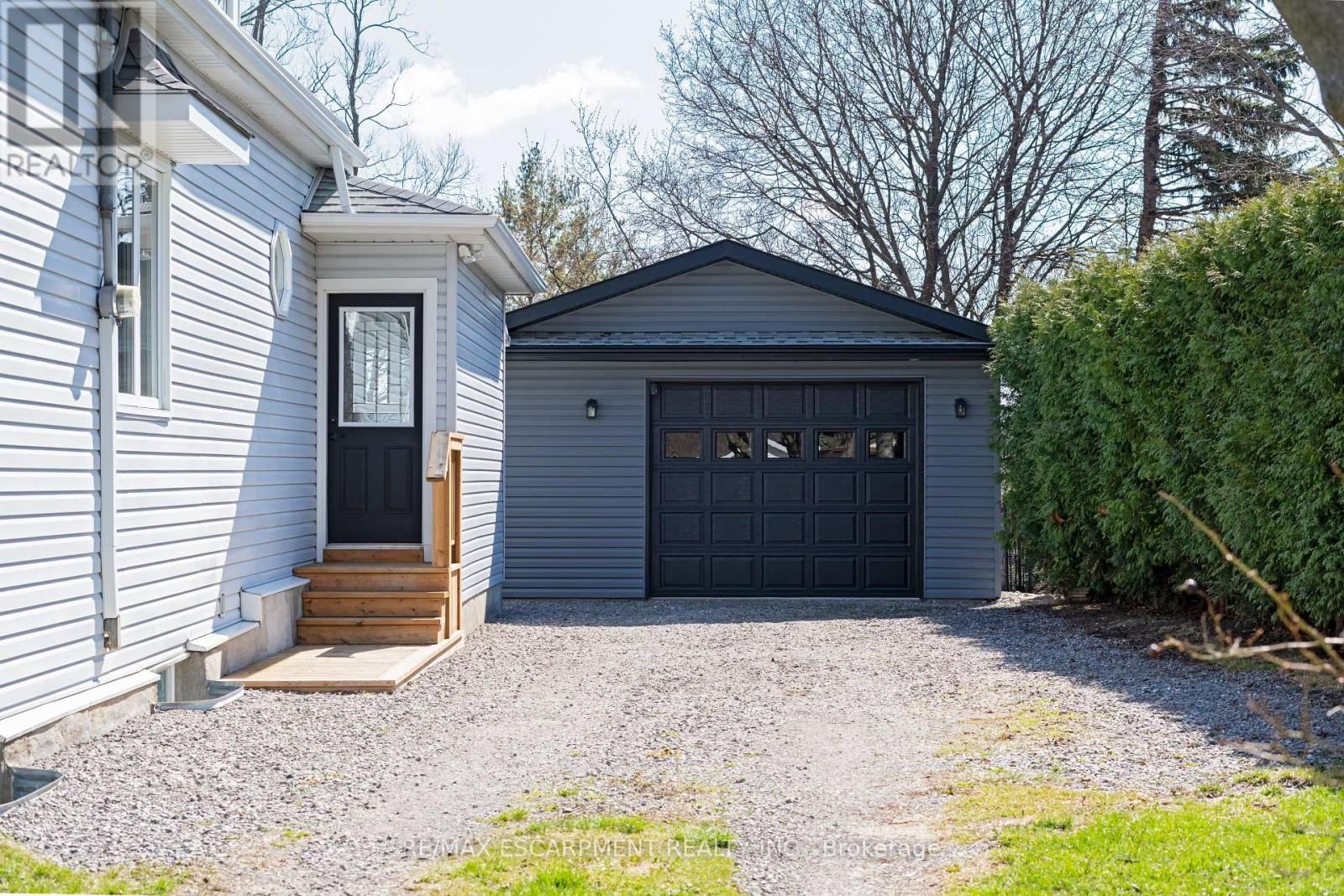 621 ROSSEAU ROAD Image 43