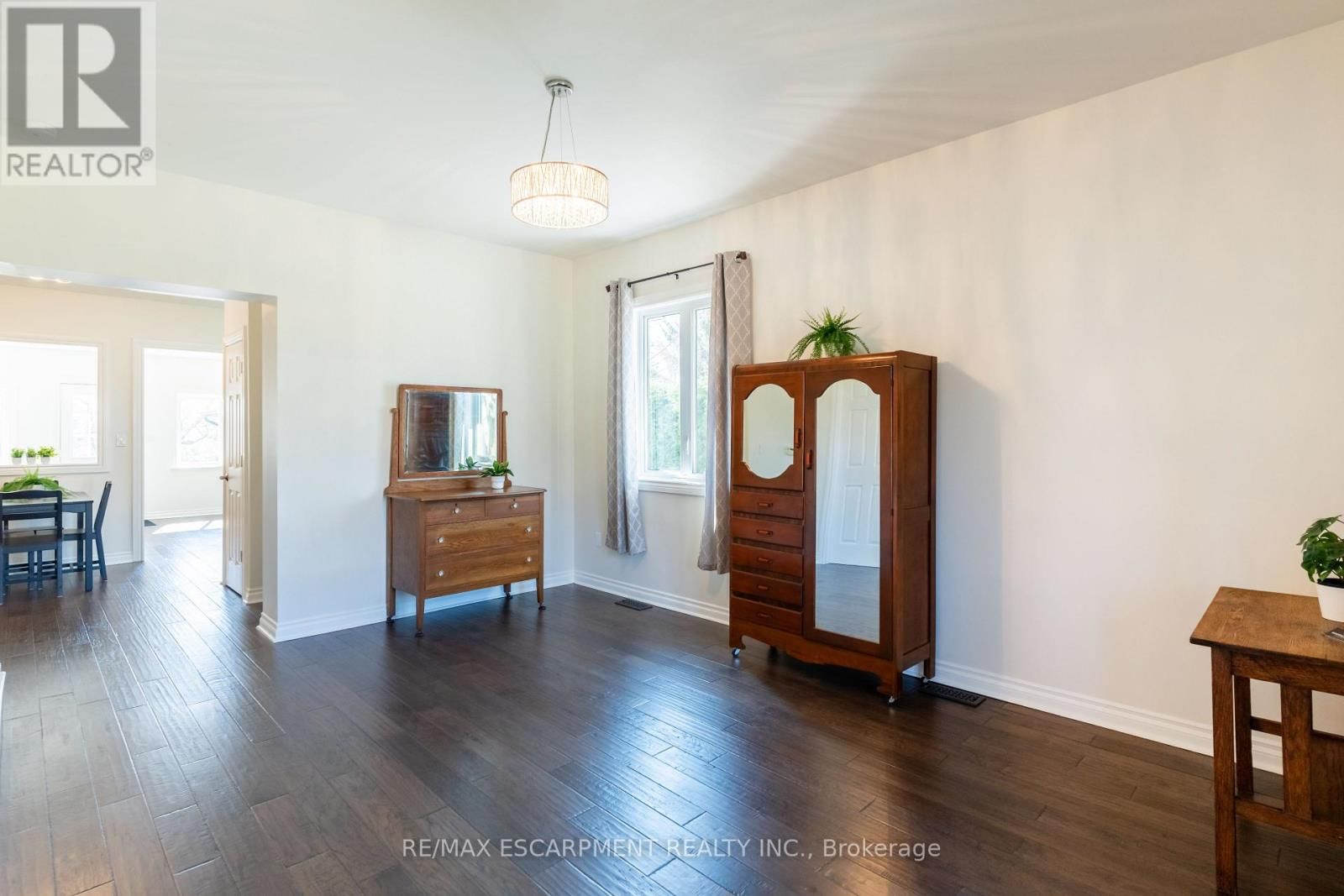 621 ROSSEAU ROAD Image 7