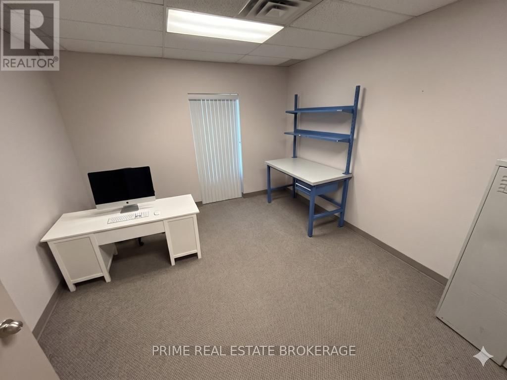 Unit 4 - 647 WILTON GROVE Image 10