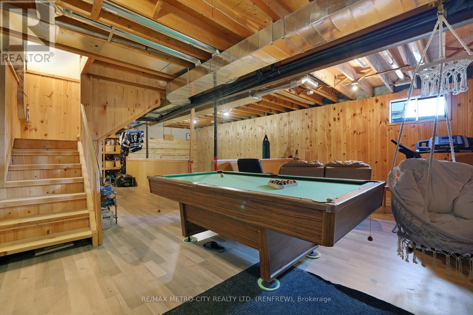 704 CLIFFORD SIDE ROAD Image 26