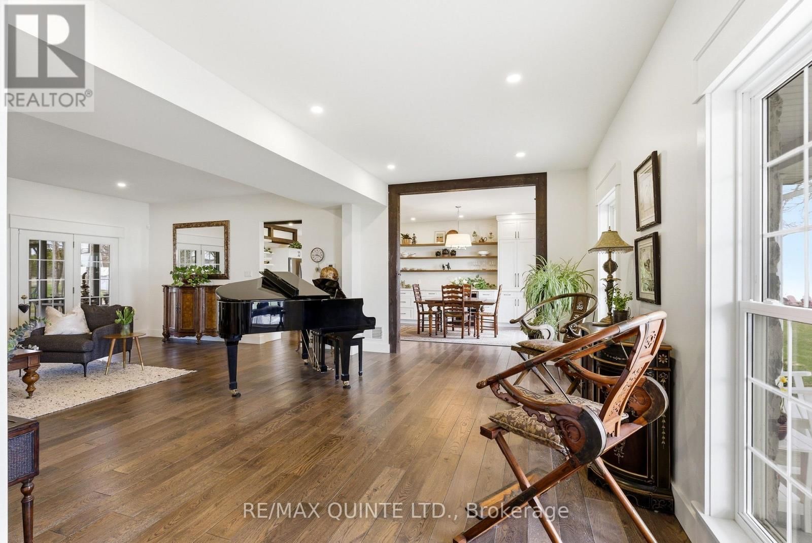 4698 COUNTY ROAD 8 Image 26