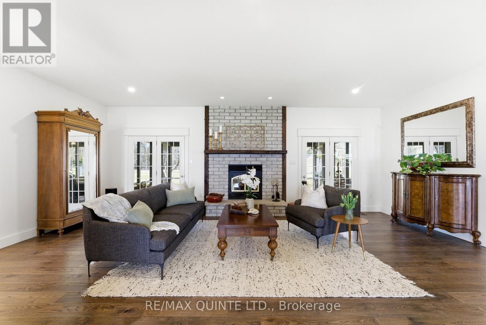 4698 COUNTY ROAD 8 Image 28