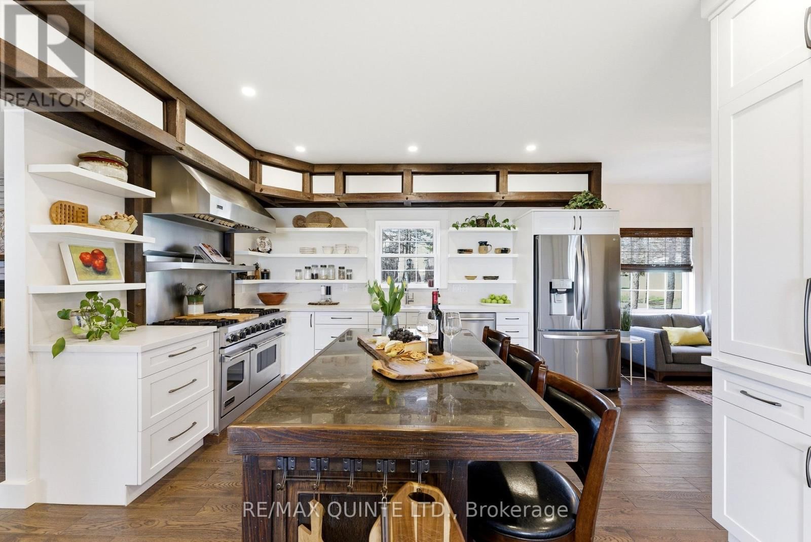 4698 COUNTY ROAD 8 Image 33