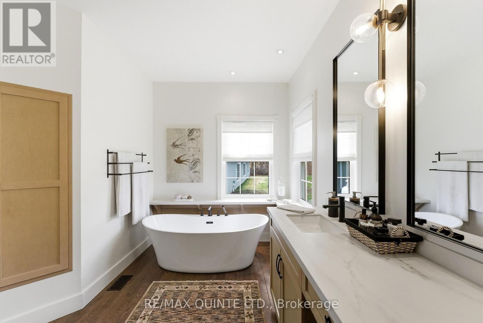 4698 COUNTY ROAD 8 Image 36