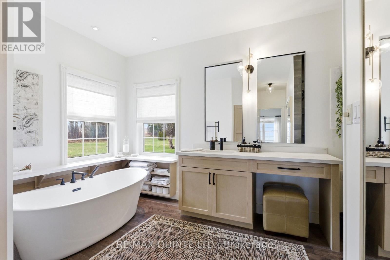 4698 COUNTY ROAD 8 Image 37