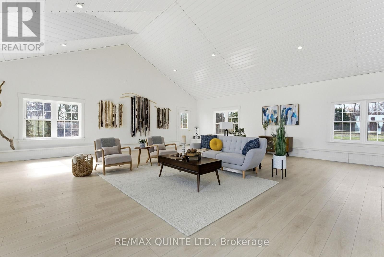 4698 COUNTY ROAD 8 Image 46