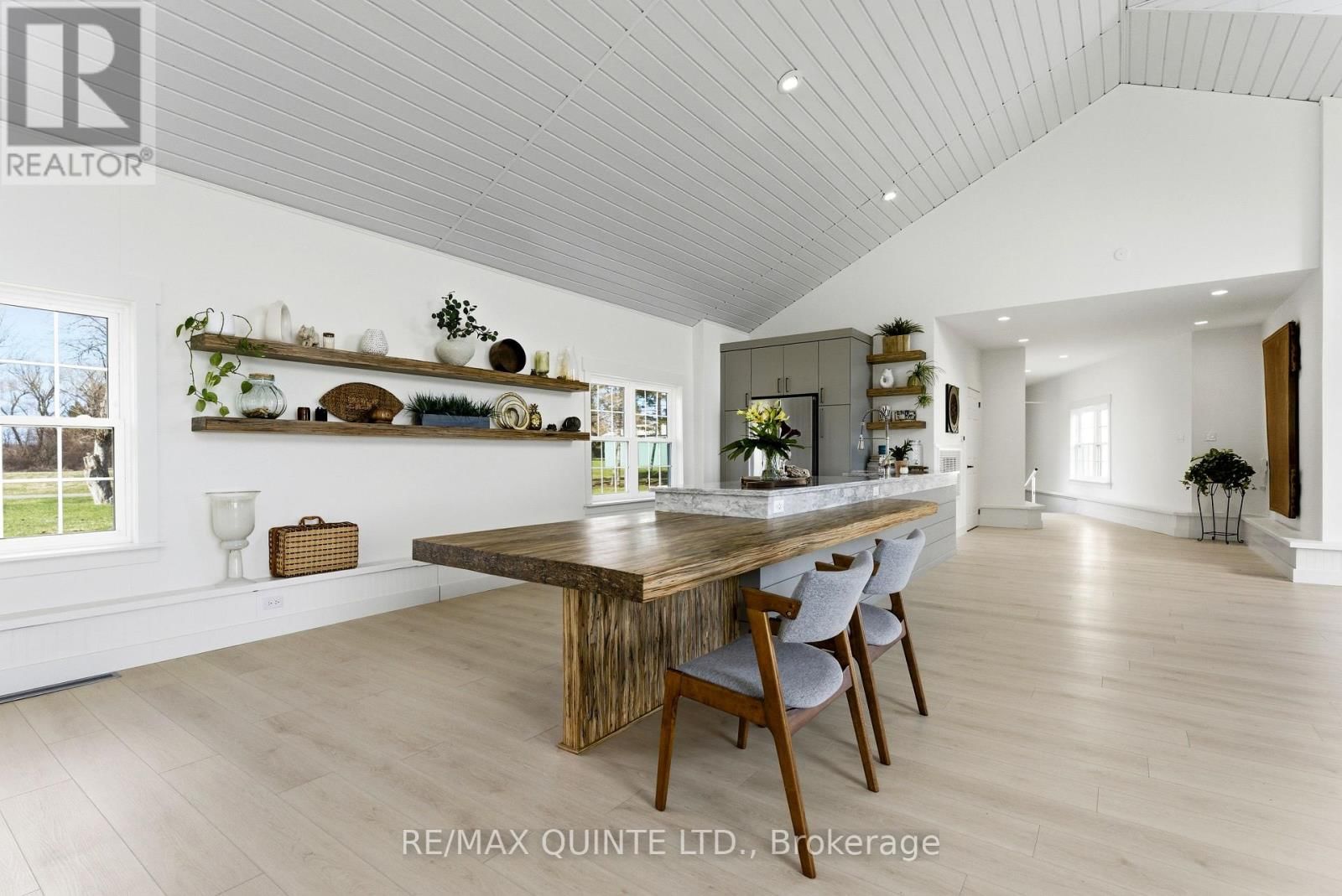 4698 COUNTY ROAD 8 Image 48