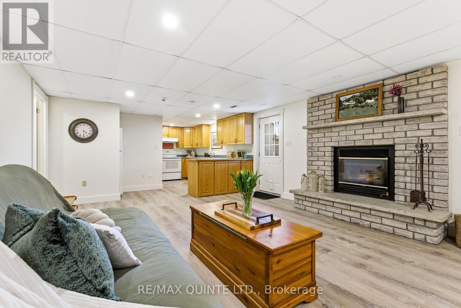 4698 COUNTY ROAD 8 Image 49