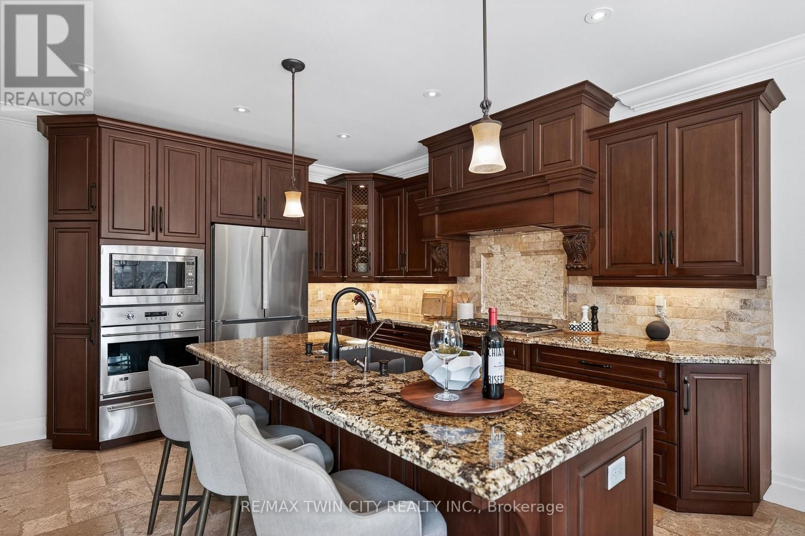 325 DEERFOOT TRAIL Image 19