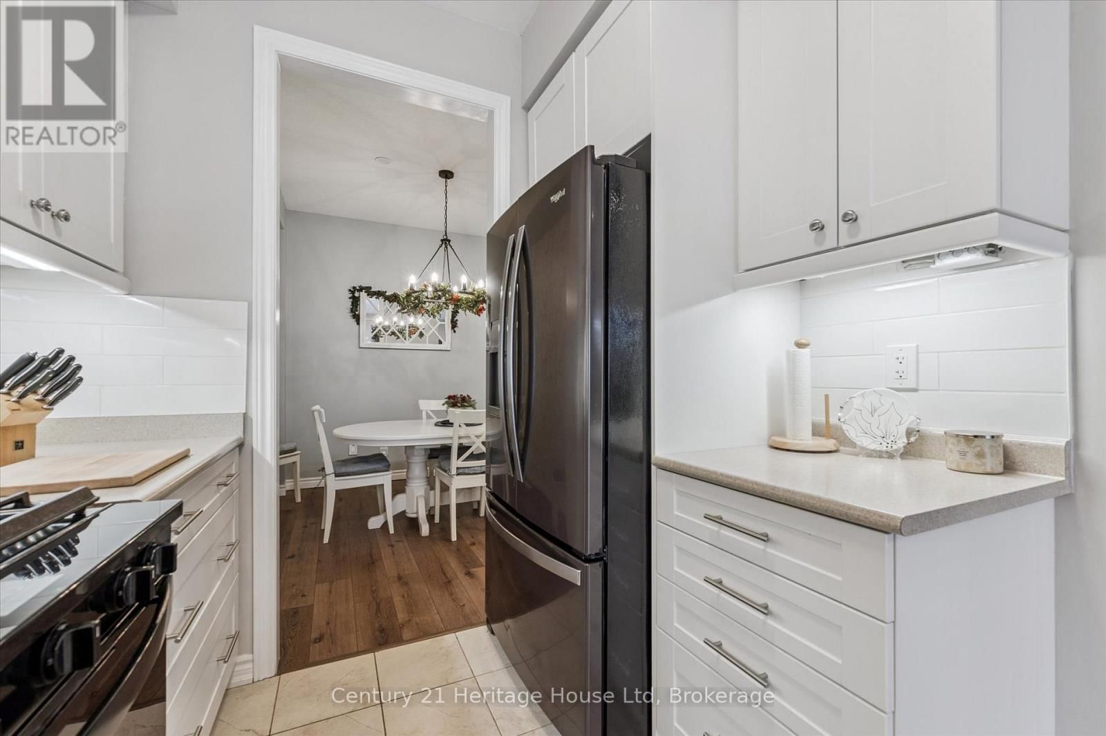 73 COURTNEY STREET Image 10