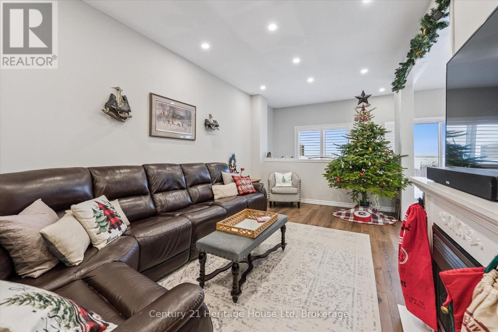 73 COURTNEY STREET Image 15