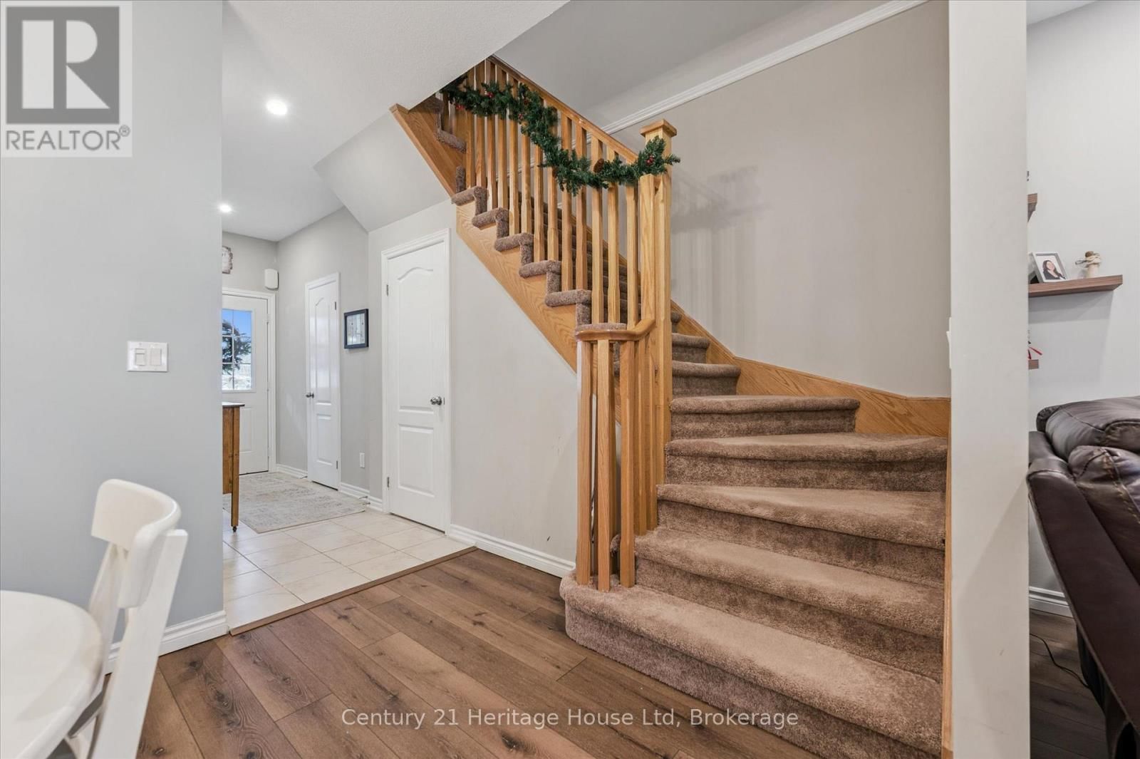 73 COURTNEY STREET Image 19