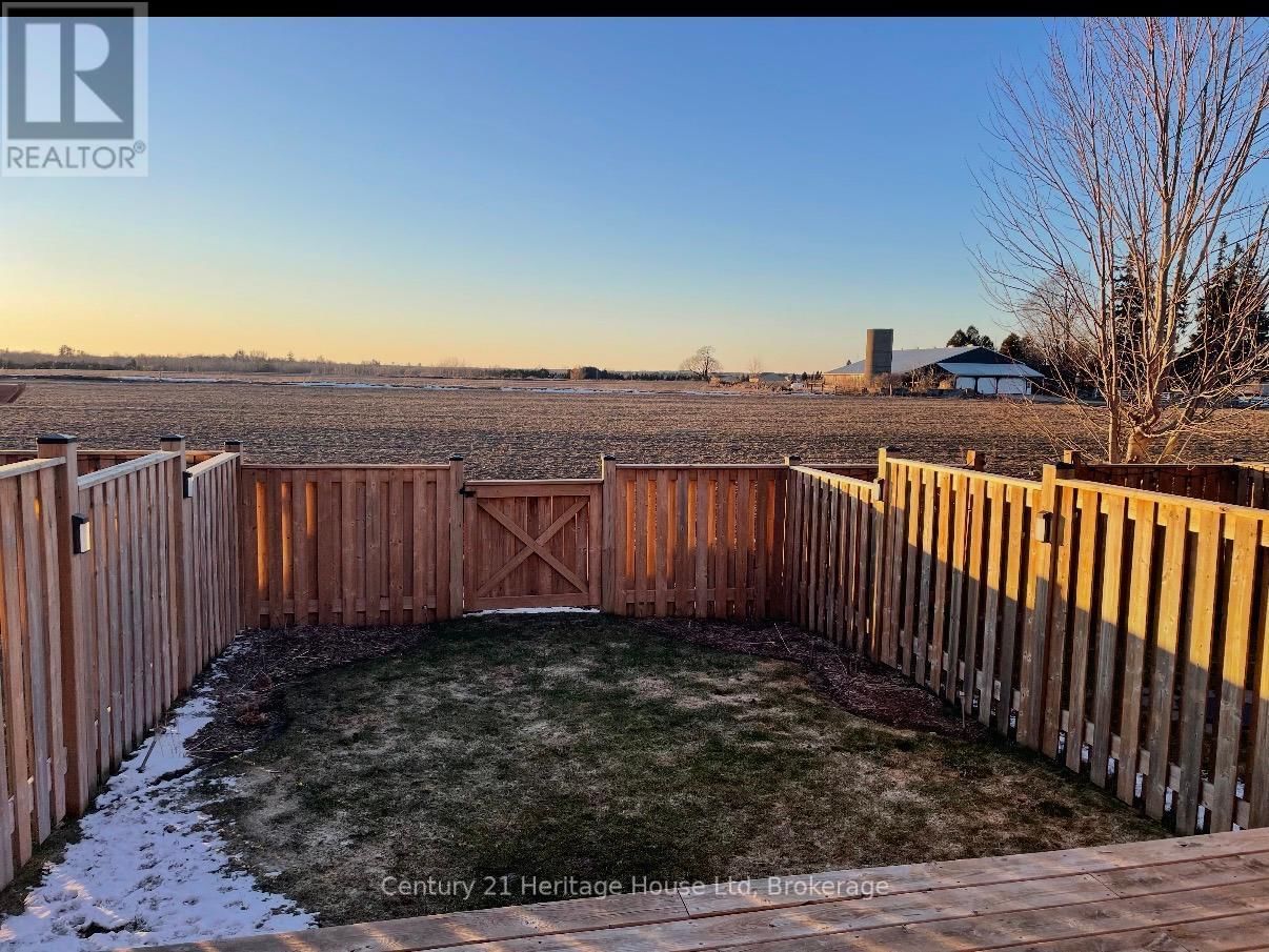 73 COURTNEY STREET Image 37