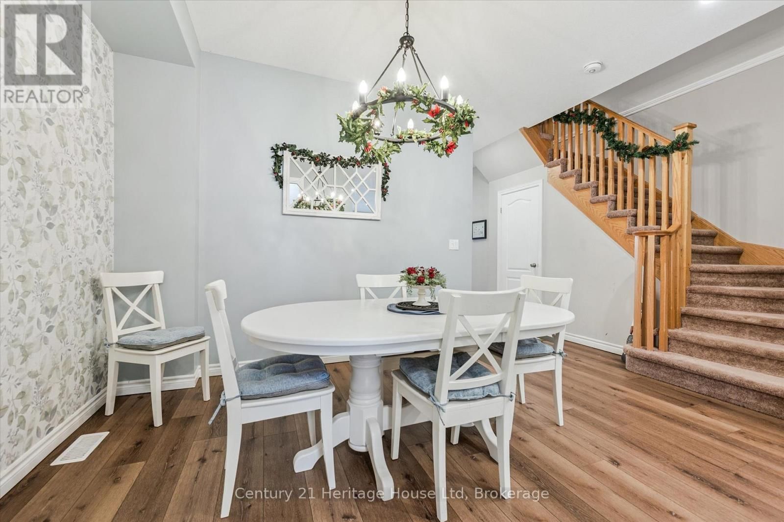 73 COURTNEY STREET Image 5