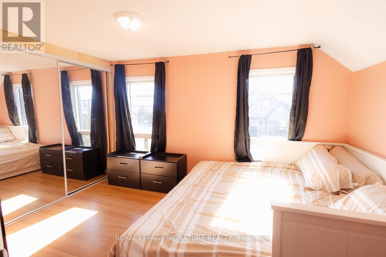 317 BRITANNIA AVENUE Image 22