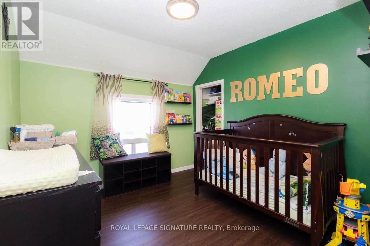 317 BRITANNIA AVENUE Image 23