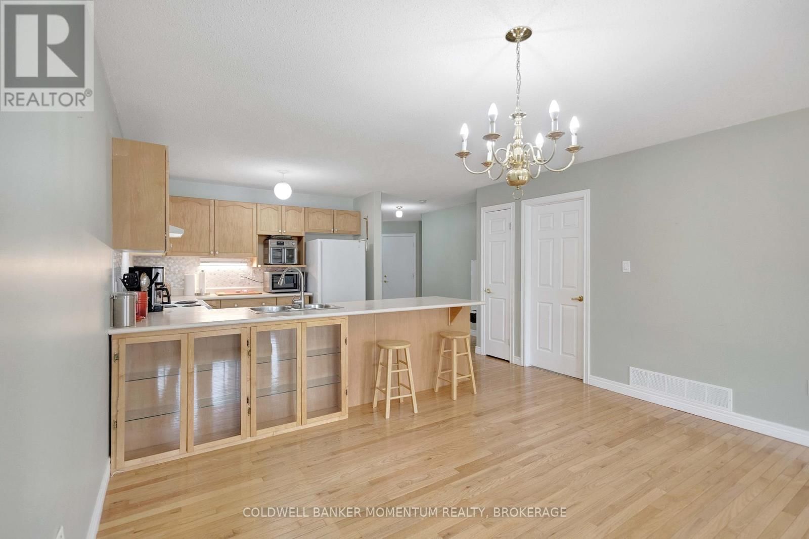 29 BALSAM TRAIL Image 10