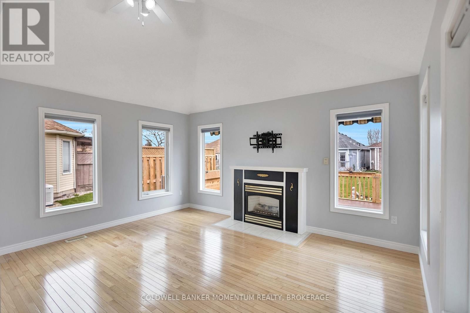 29 BALSAM TRAIL Image 13