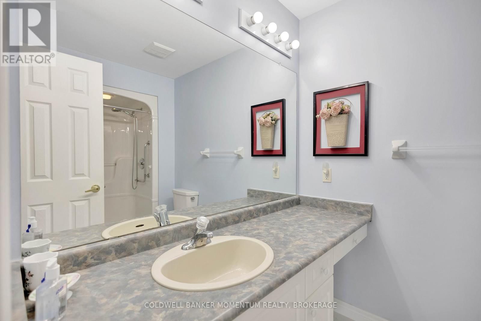 29 BALSAM TRAIL Image 22