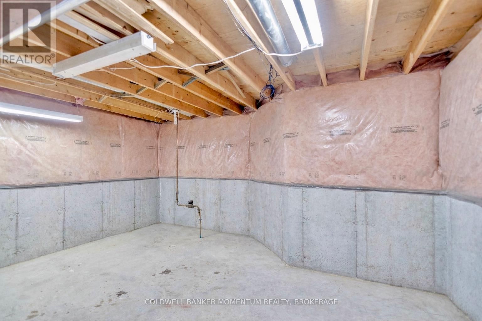 29 BALSAM TRAIL Image 39