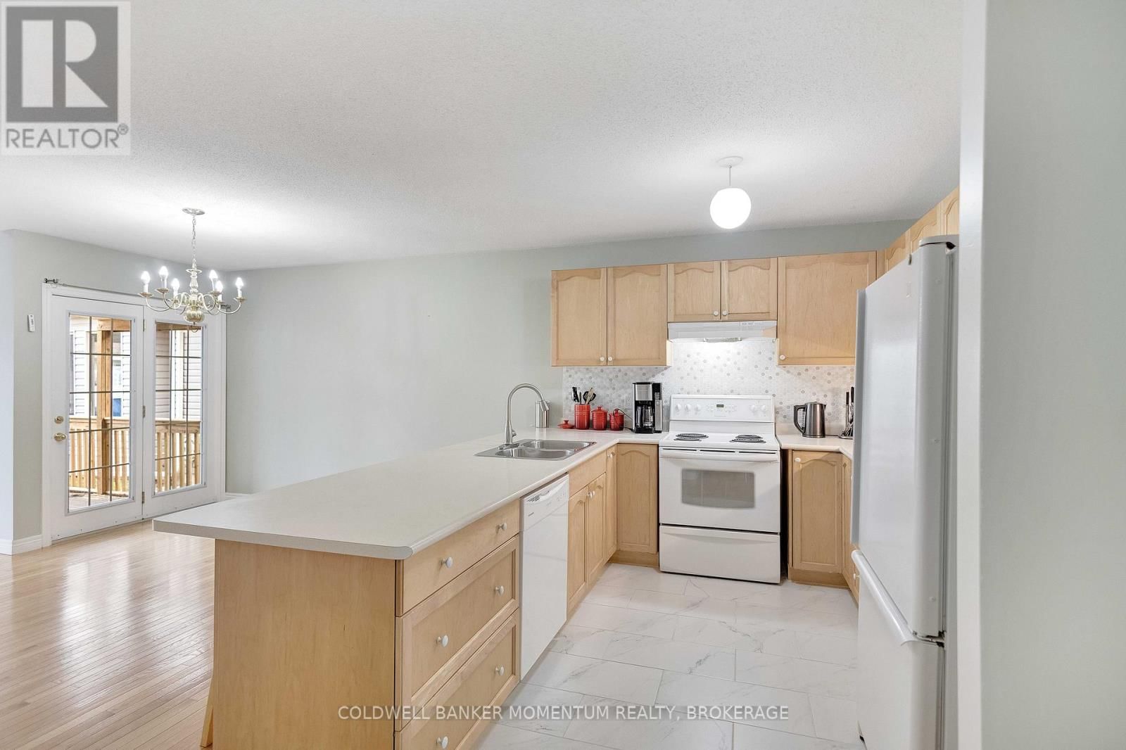 29 BALSAM TRAIL Image 7