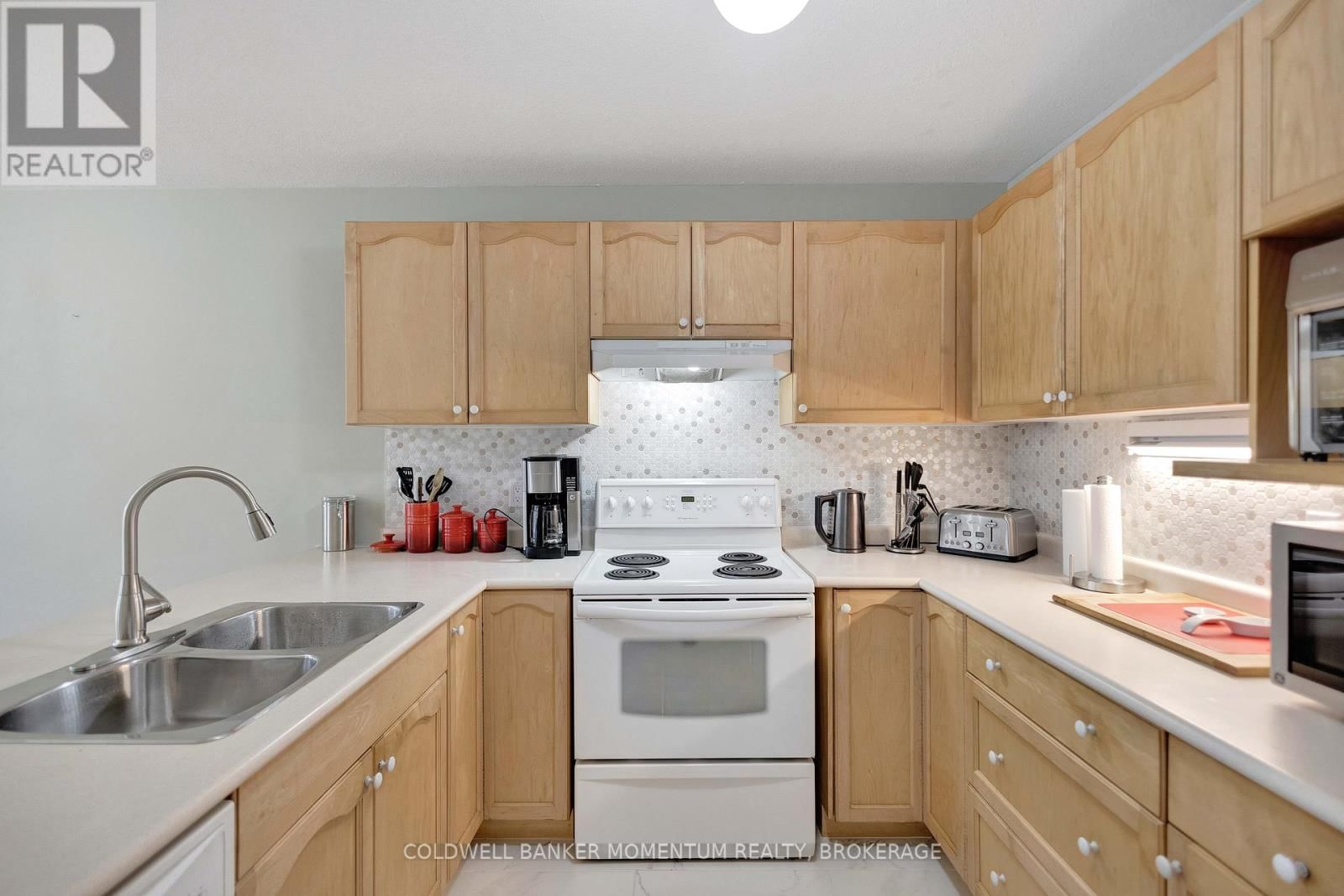 29 BALSAM TRAIL Image 8