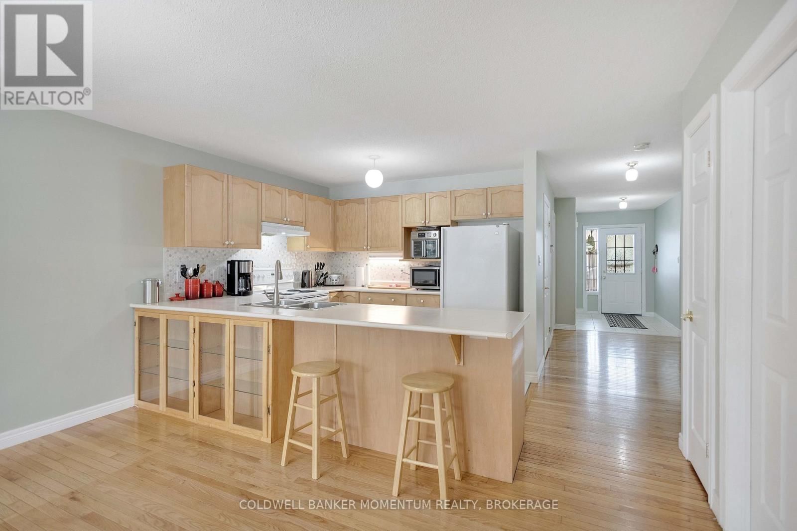 29 BALSAM TRAIL Image 9