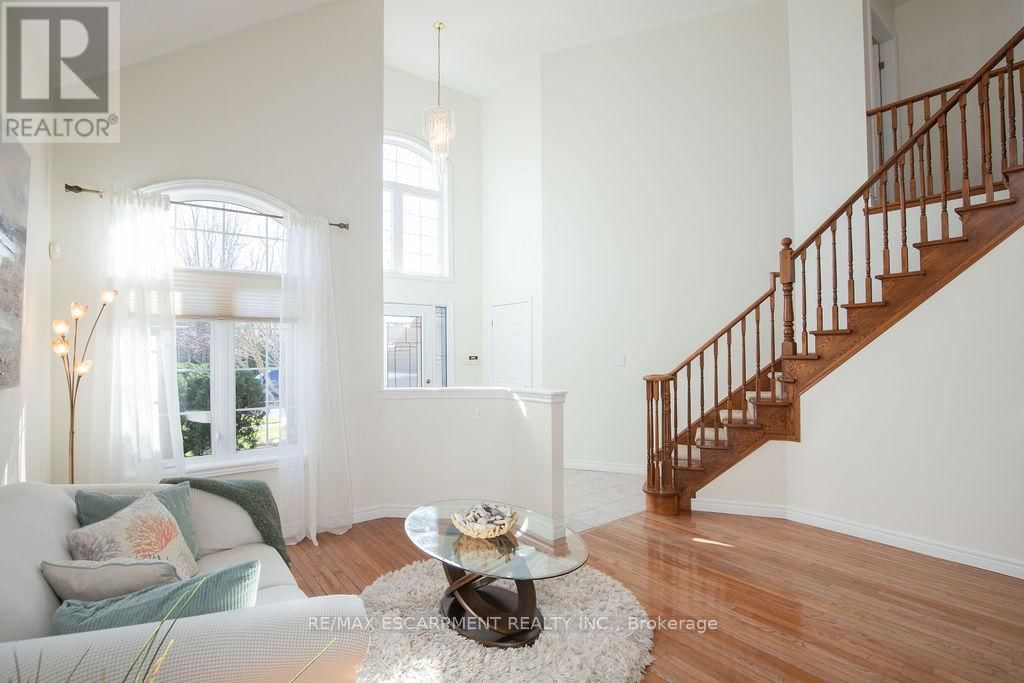 154 THOROUGHBRED BOULEVARD Image 11