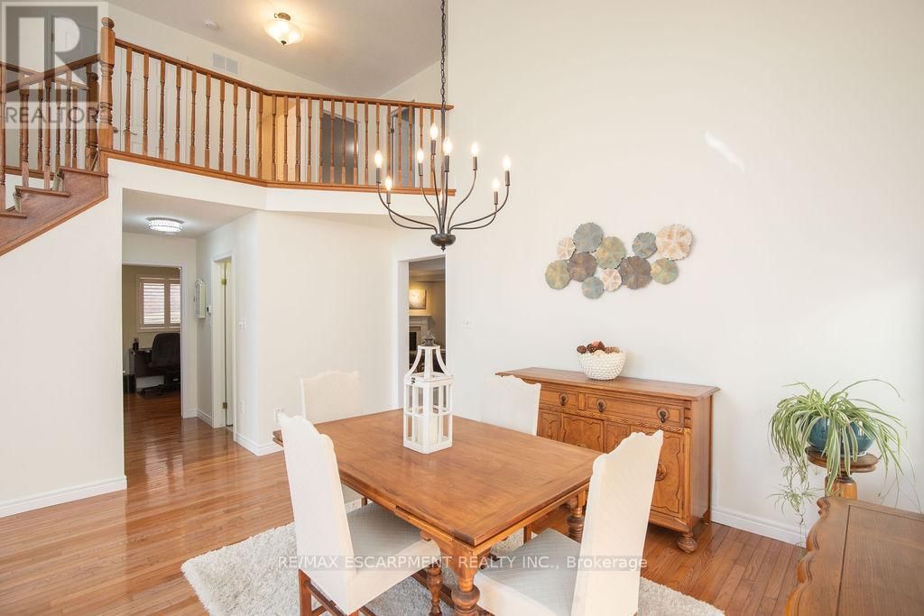 154 THOROUGHBRED BOULEVARD Image 15