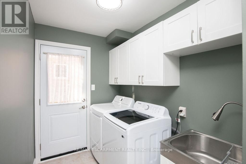 154 THOROUGHBRED BOULEVARD Image 21