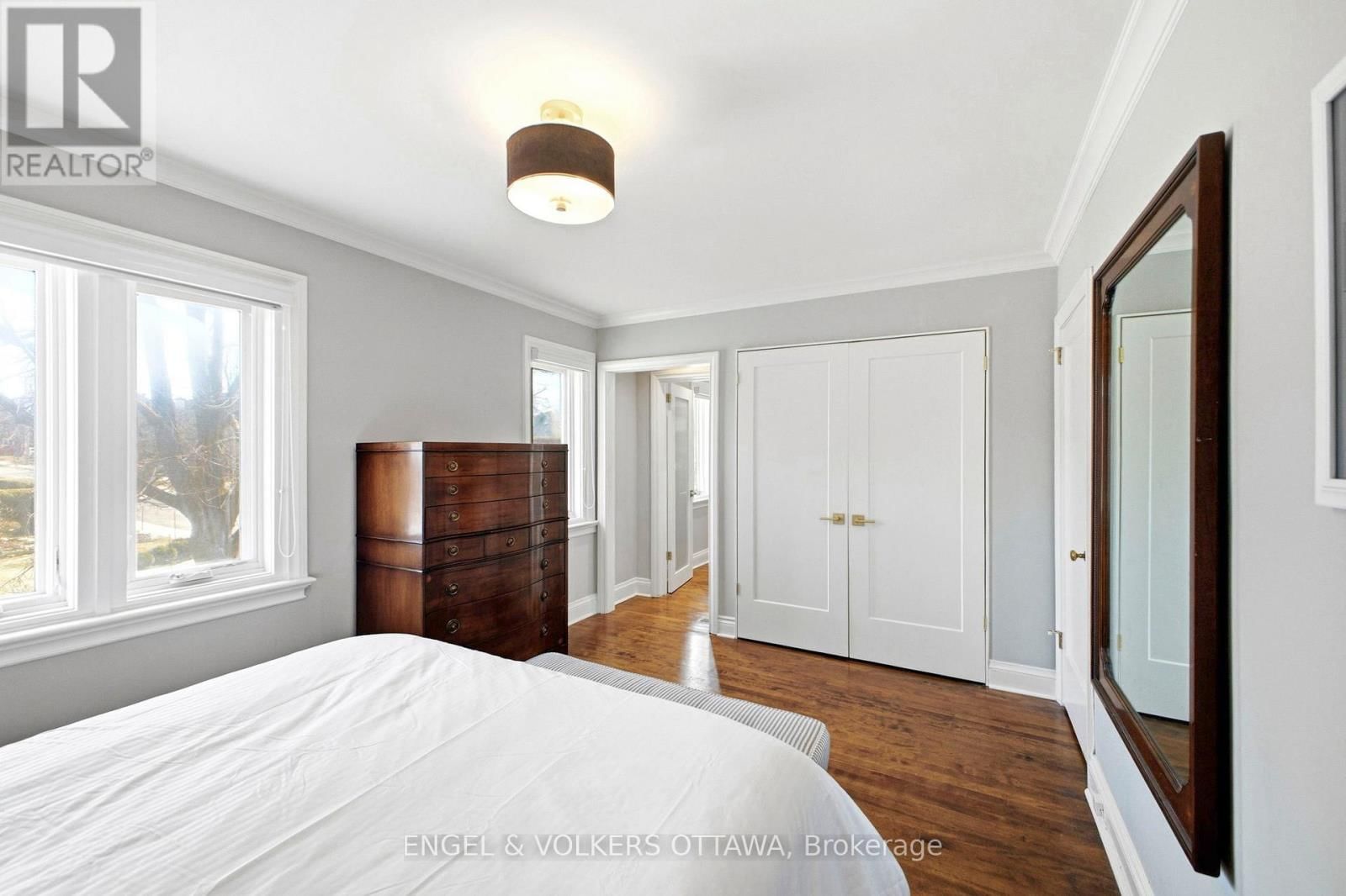 137 KENILWORTH STREET Image 15