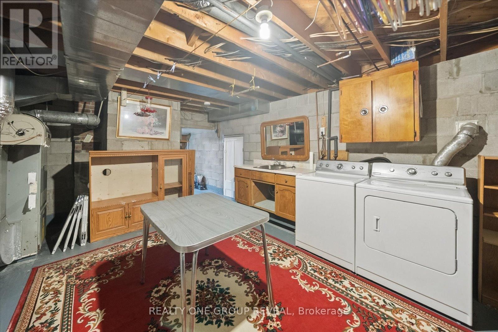 2469 ASPHODEL 11TH LINE Image 32