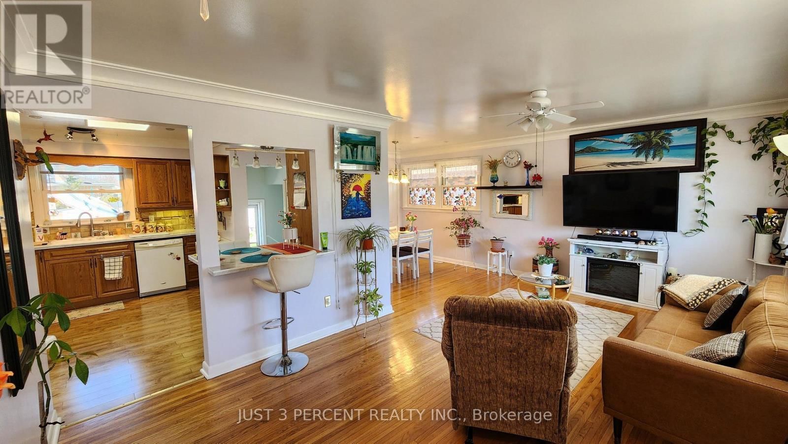 744 CRAWFORD PLACE Image 19