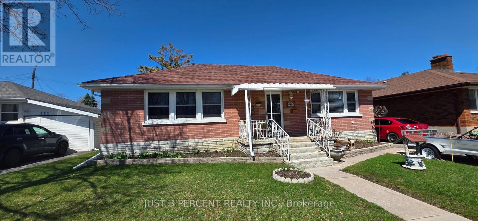 744 CRAWFORD PLACE Image 2