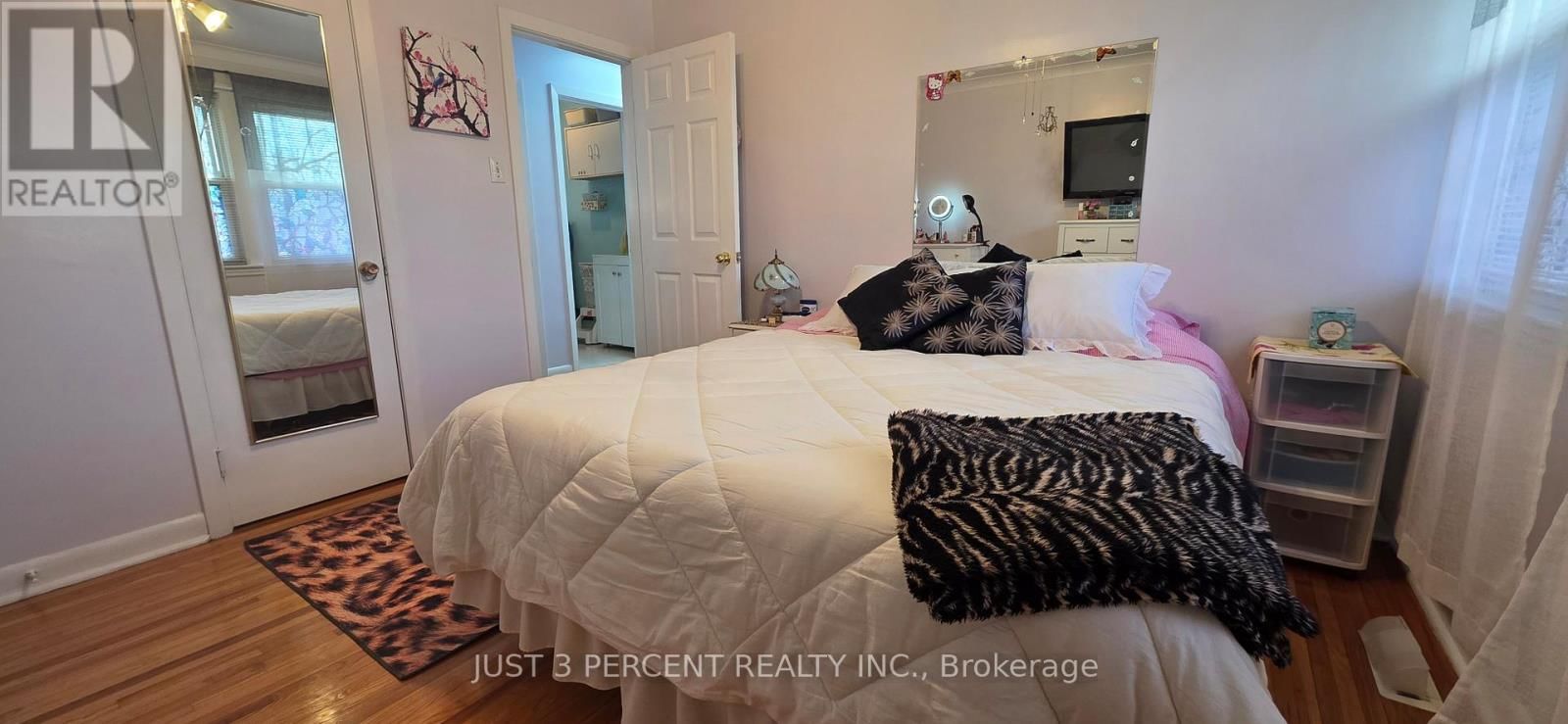 744 CRAWFORD PLACE Image 22