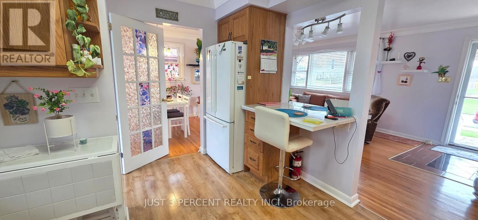 744 CRAWFORD PLACE Image 6