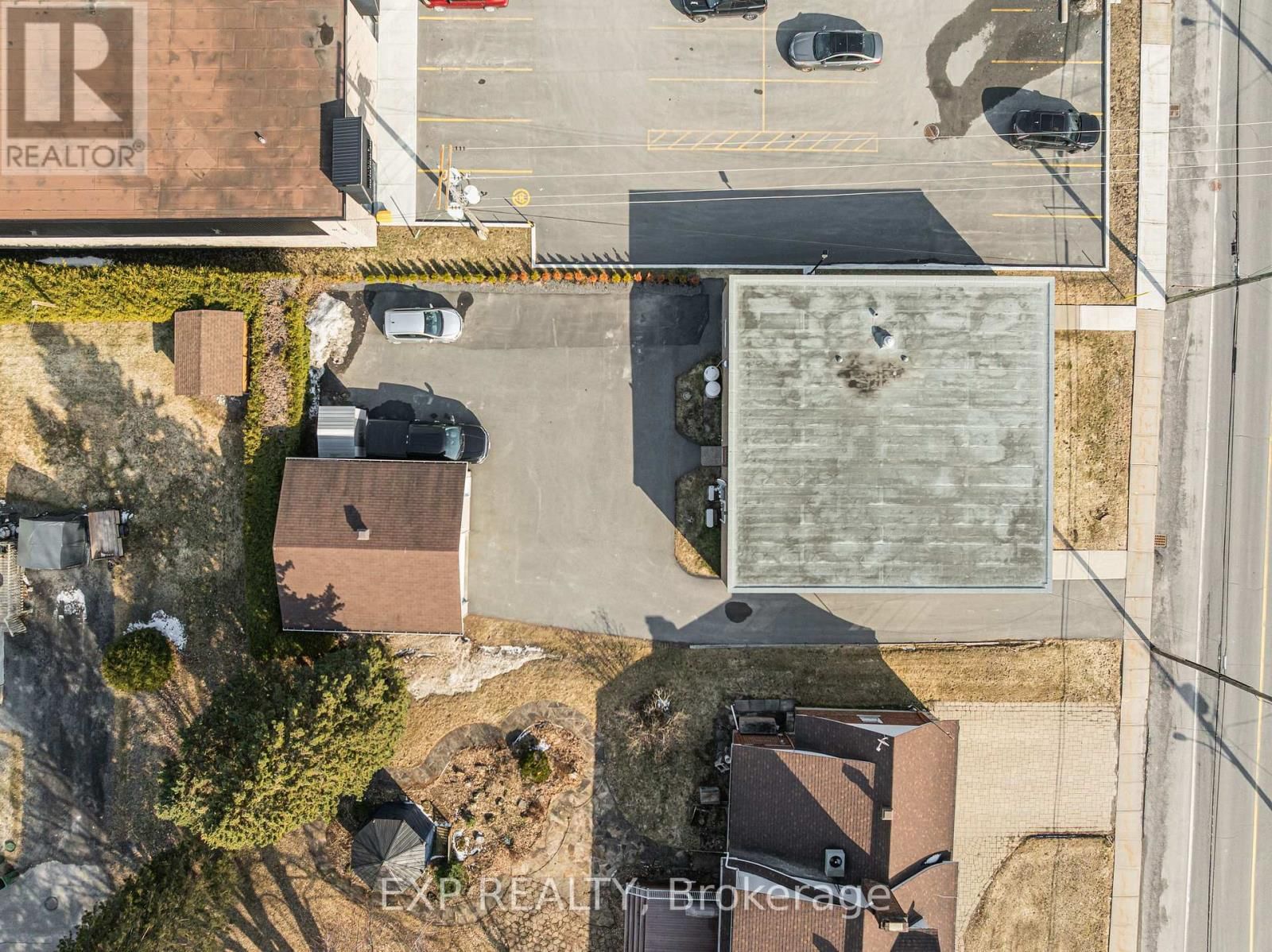 4518 STE CATHERINE STREET Image 38