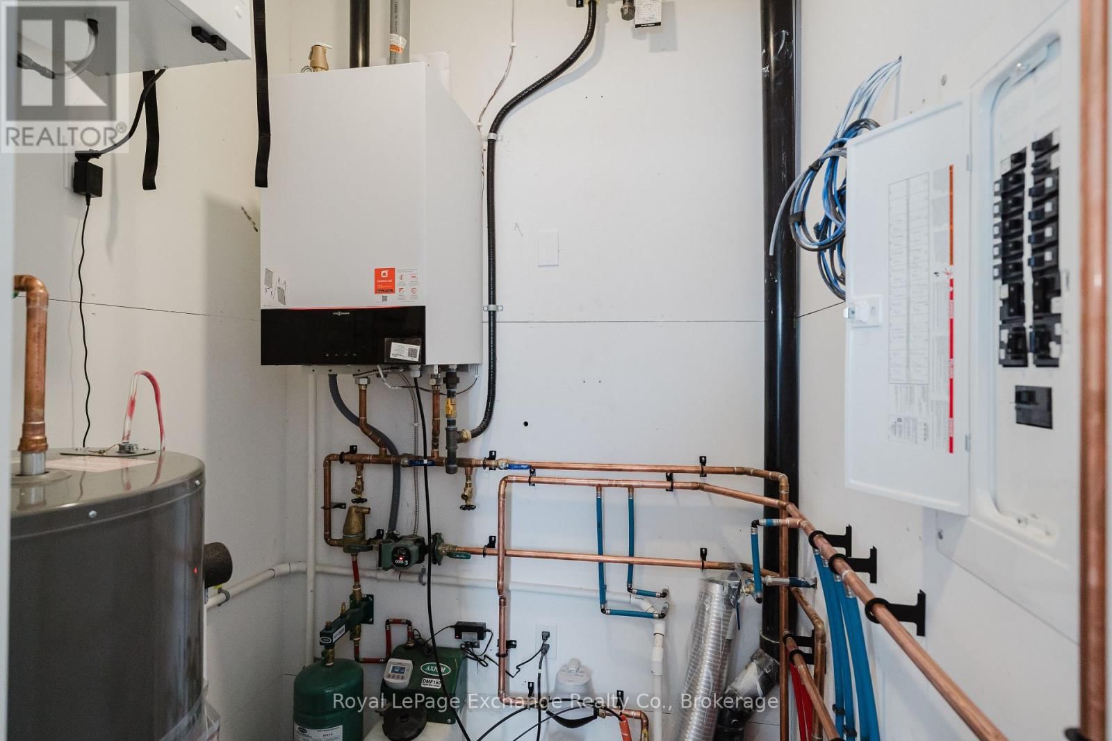 40 - 1071 WATERLOO STREET NORTH Image 26