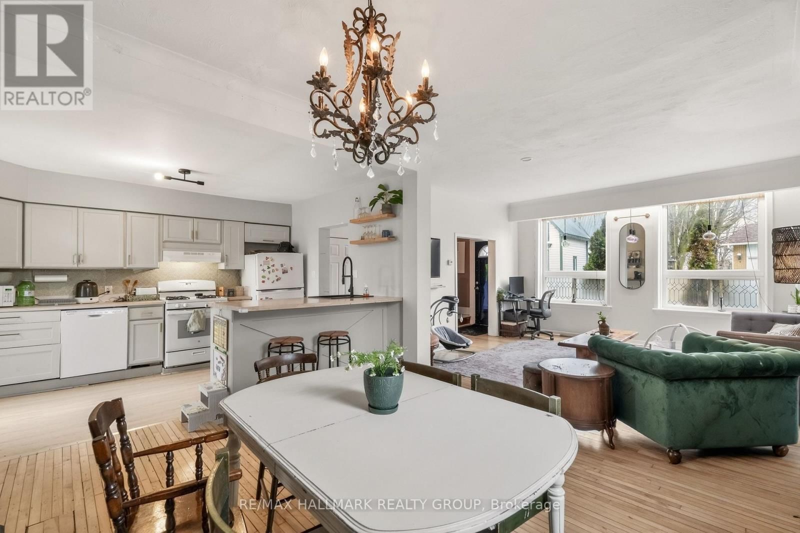 2343 CHURCH STREET Image 10