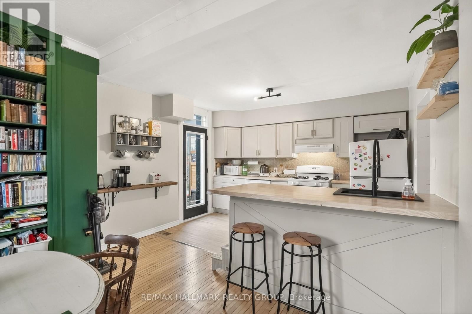 2343 CHURCH STREET Image 11