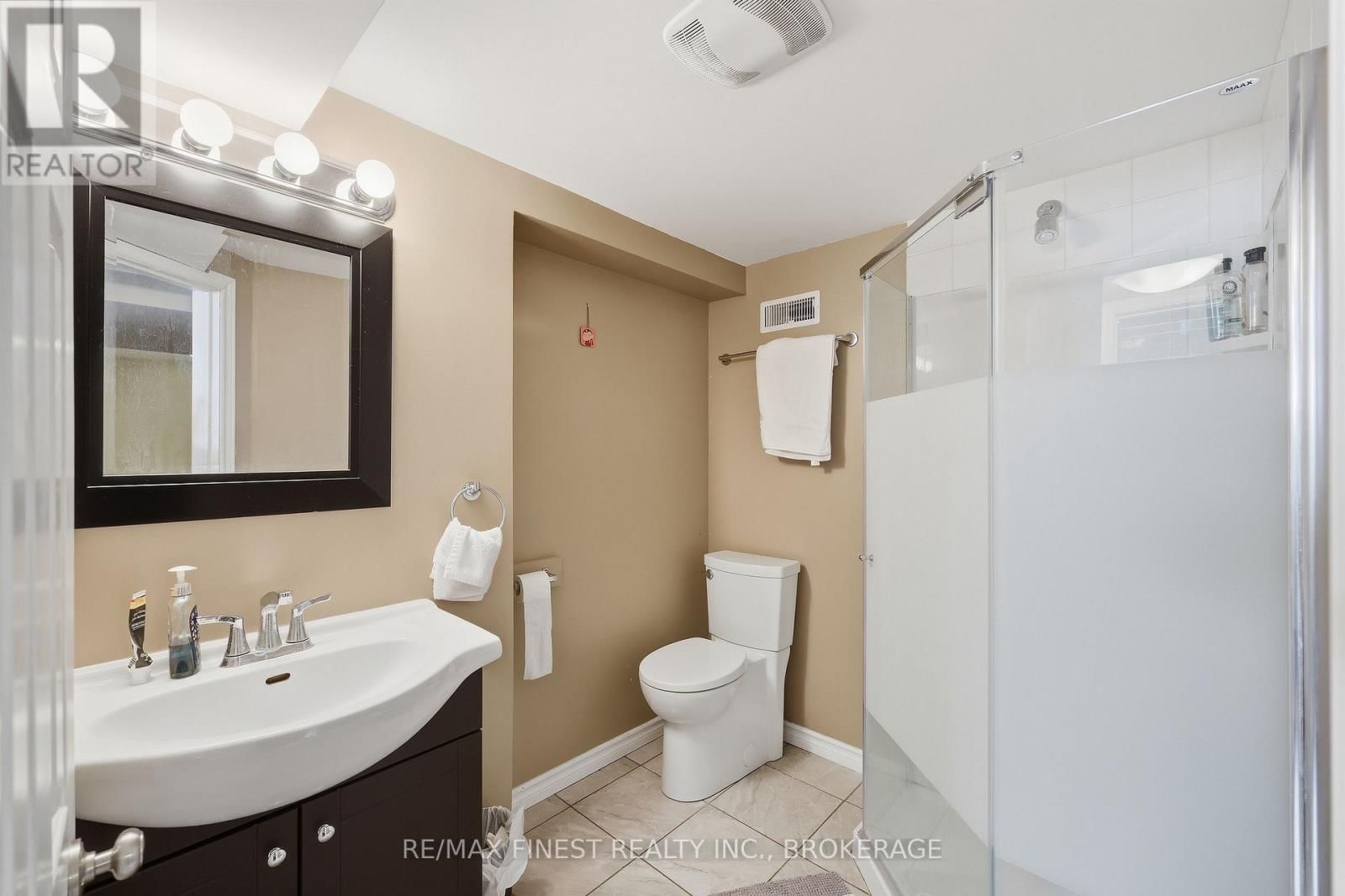 149 PINE STREET Image 24