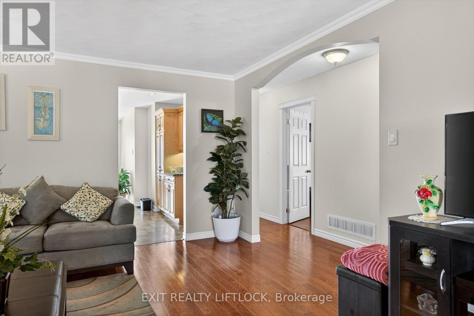 1724 GLENFOREST BOULEVARD Image 7