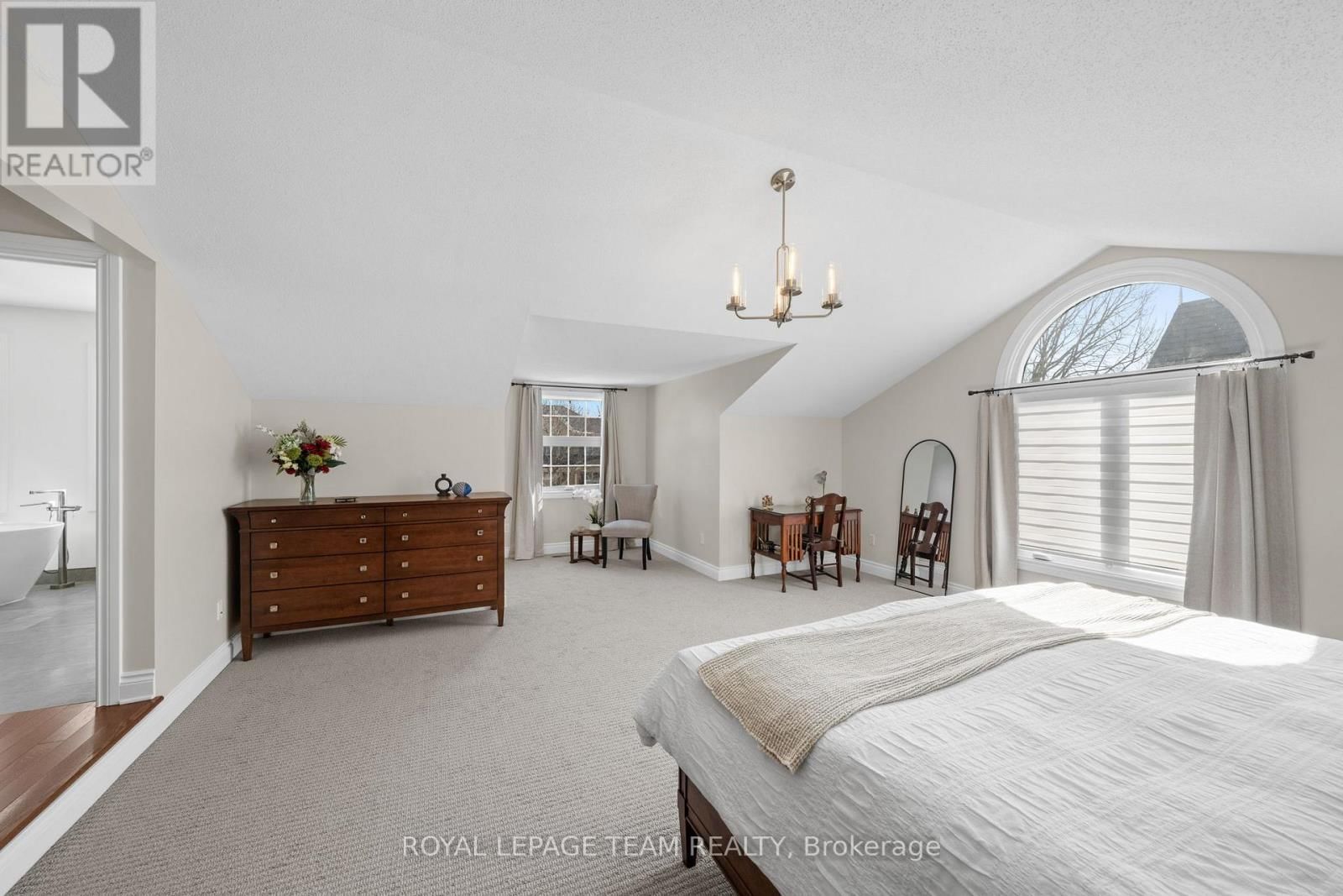 30 CRANTHAM CRESCENT Image 26