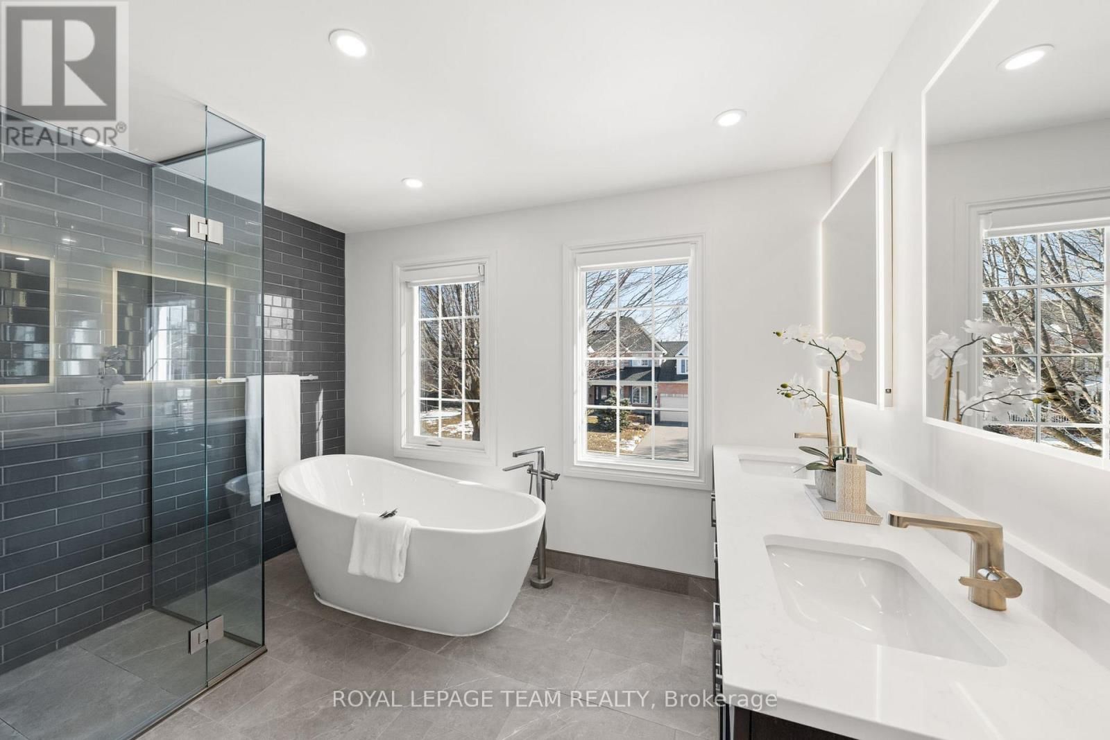 30 CRANTHAM CRESCENT Image 28