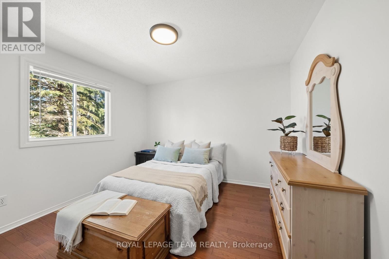 30 CRANTHAM CRESCENT Image 34